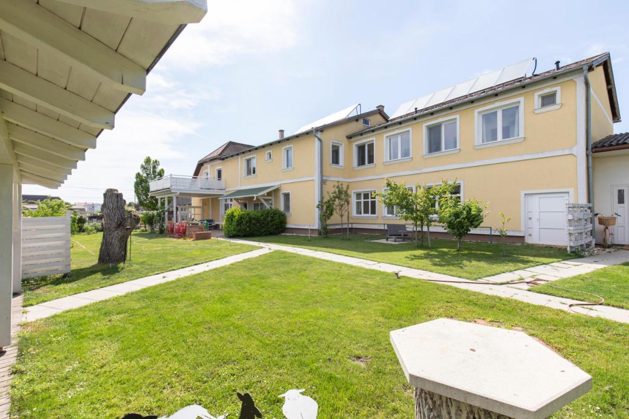 Pension Tadtendrang Exterior photo